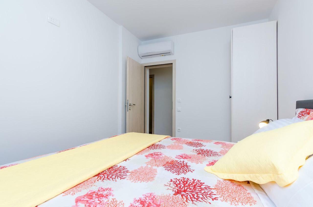 Apartment Moon River Mokosica Exterior photo